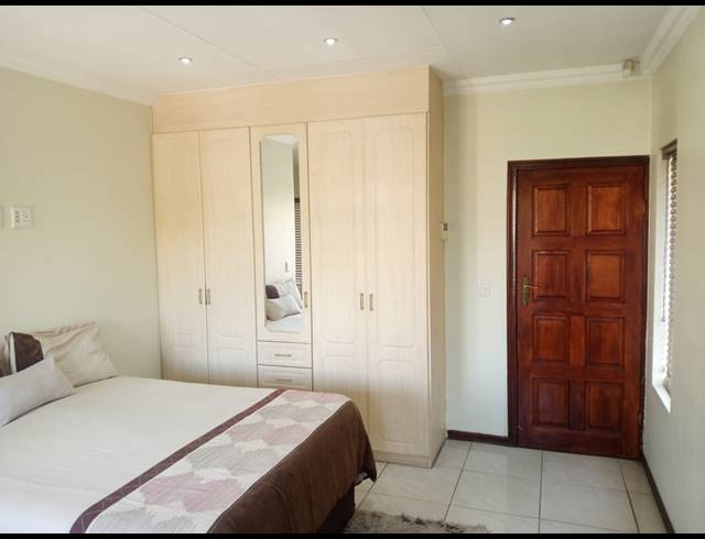 4 BEDROOM HOUSE FOR SALE IN PARKHAVEN